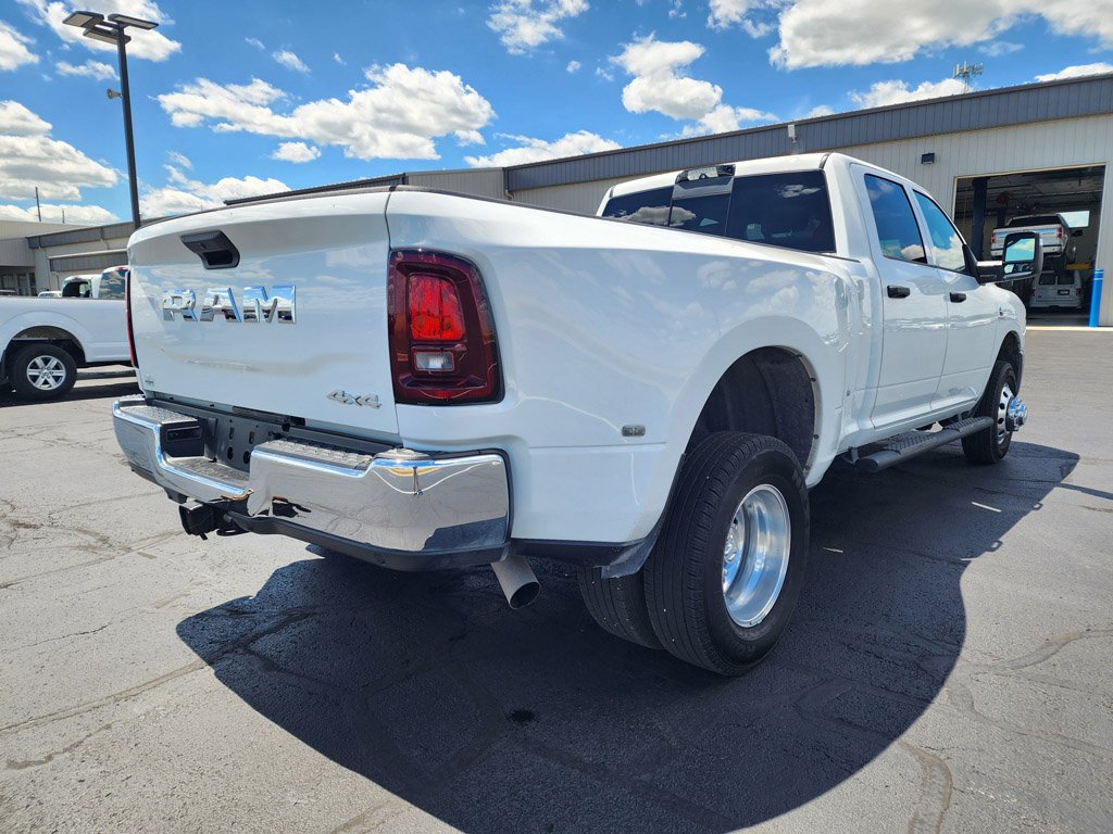 Used 2026 Bright White Clearcoat Ram Tradesman image 5