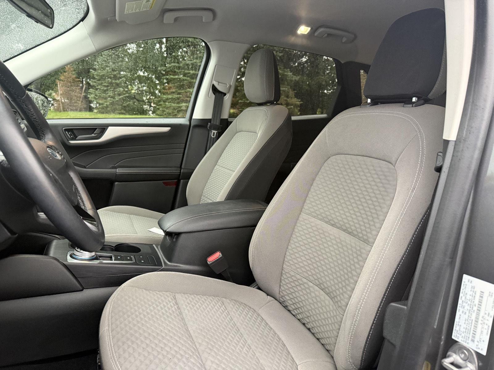 Used 2022 Carbonized Gray Ford SE image 5