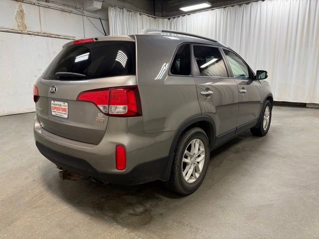 Used 2014 Silver Kia LX image 5