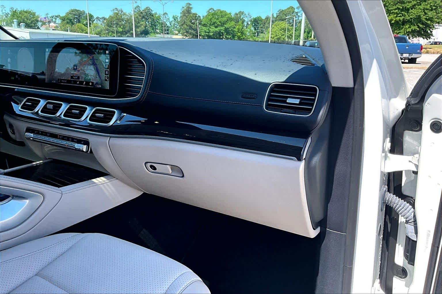Used 2021 designo Diamond White Bright Mercedes-Benz GLS 450 image 11
