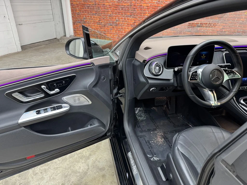 Used 2023 Black Mercedes-Benz 500 Sedan image 8