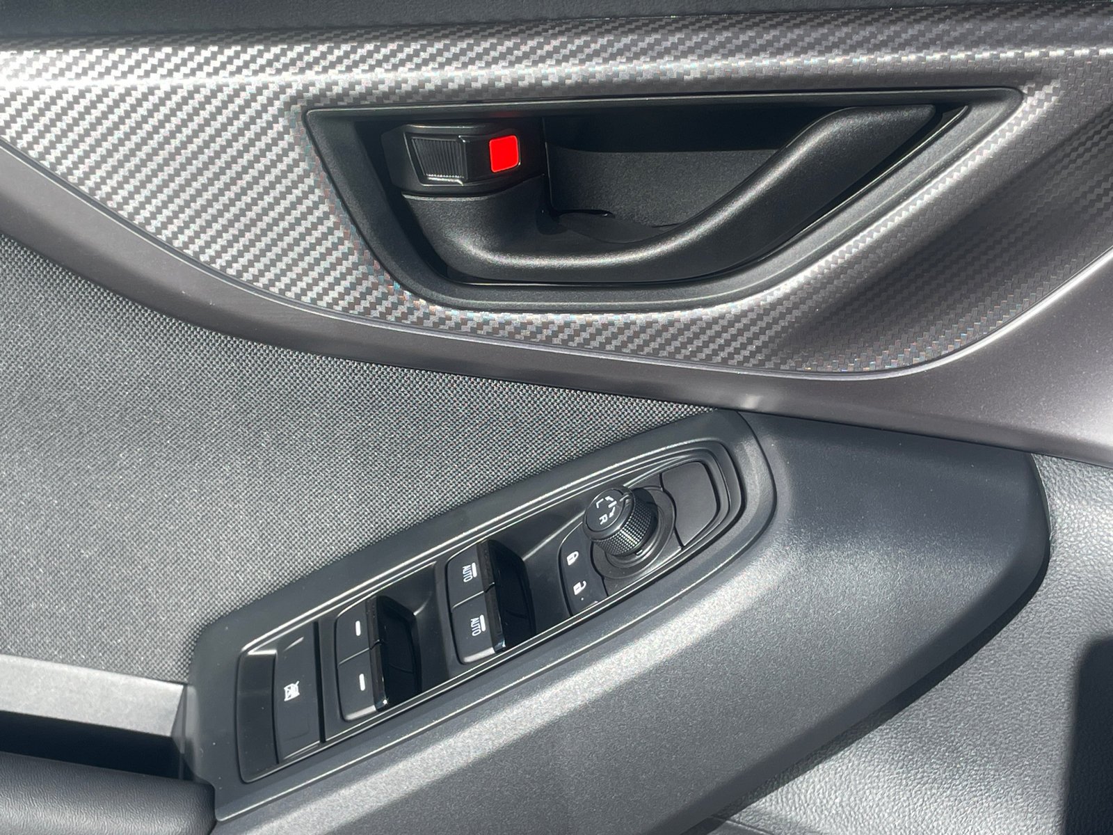 New 2026 CERAMIC WHITE Subaru Base image 18