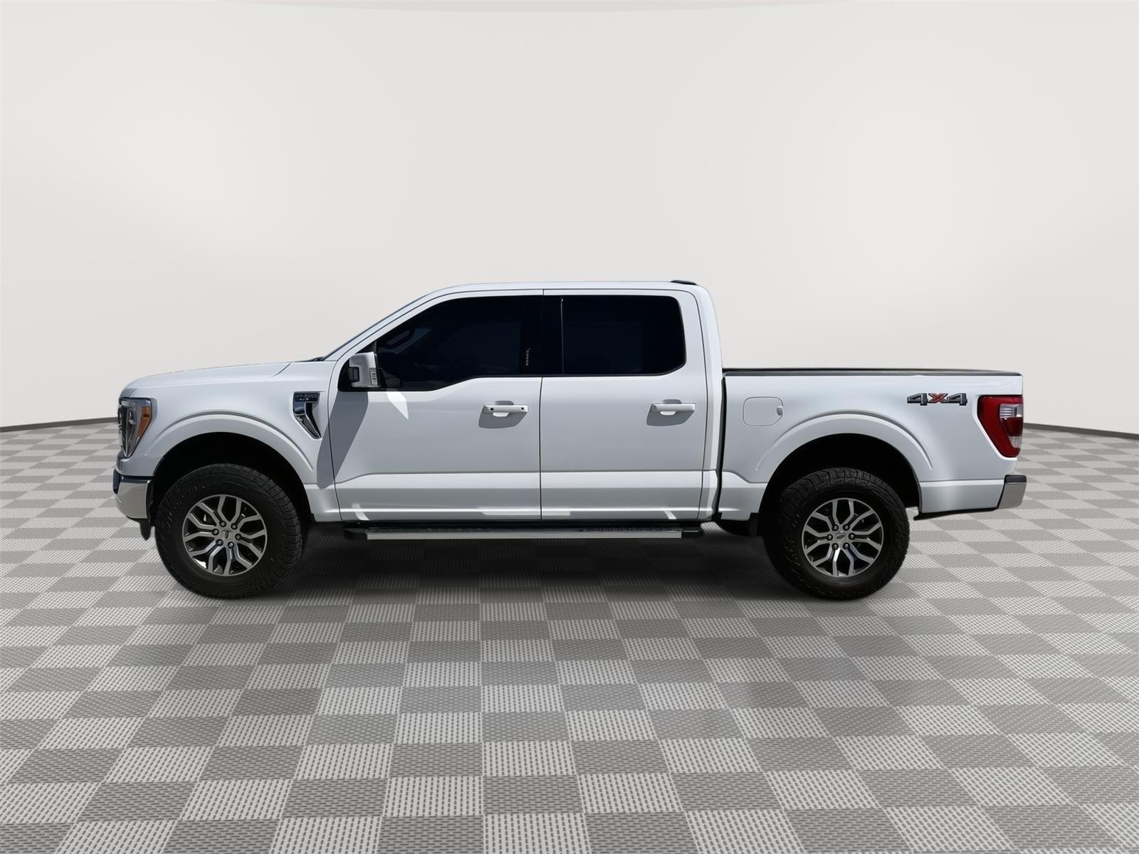 Used 2022 Oxford White Ford LARIAT image 4