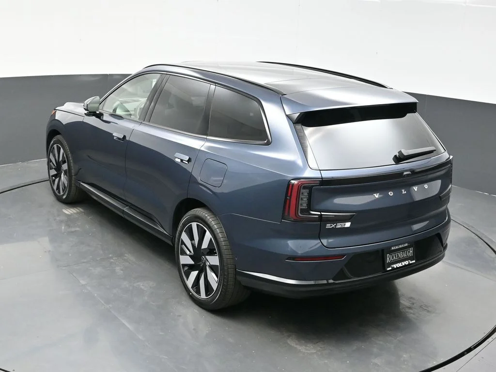 New 2025 Denim Blue Volvo Ultra image 20