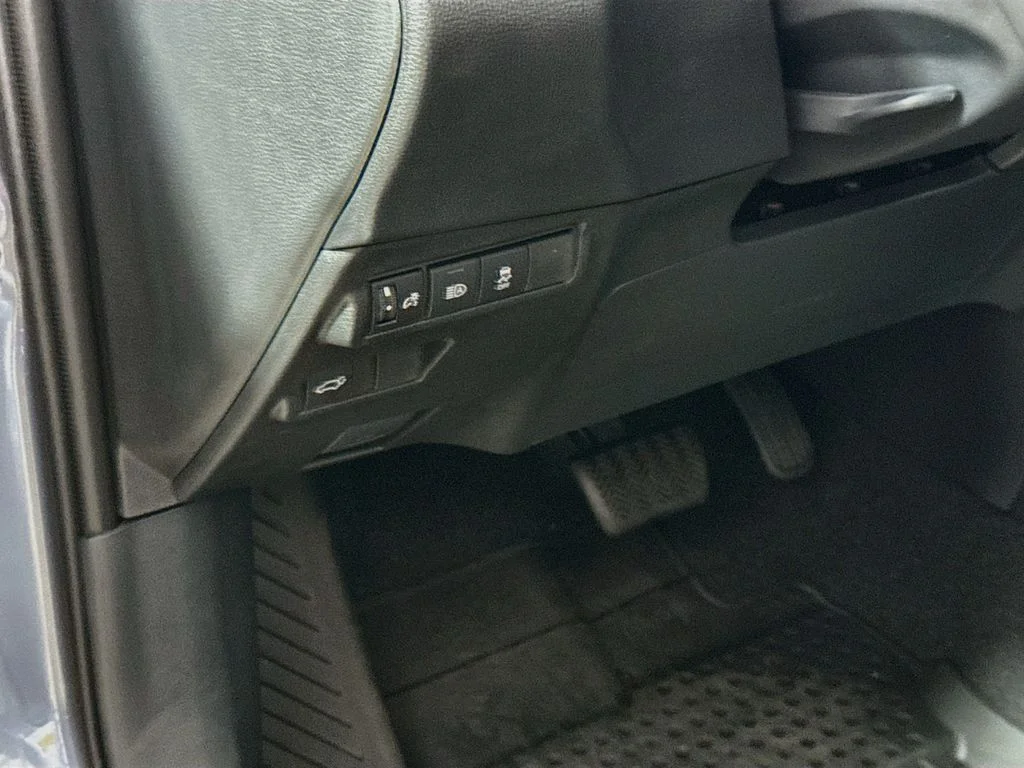 New 2026 Celestite Toyota XLE image 10