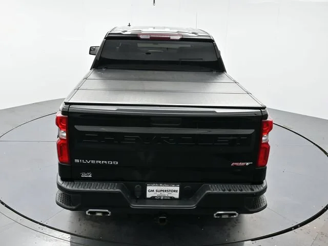 Used 2022 Mosaic Black Metallic Chevrolet RST image 35