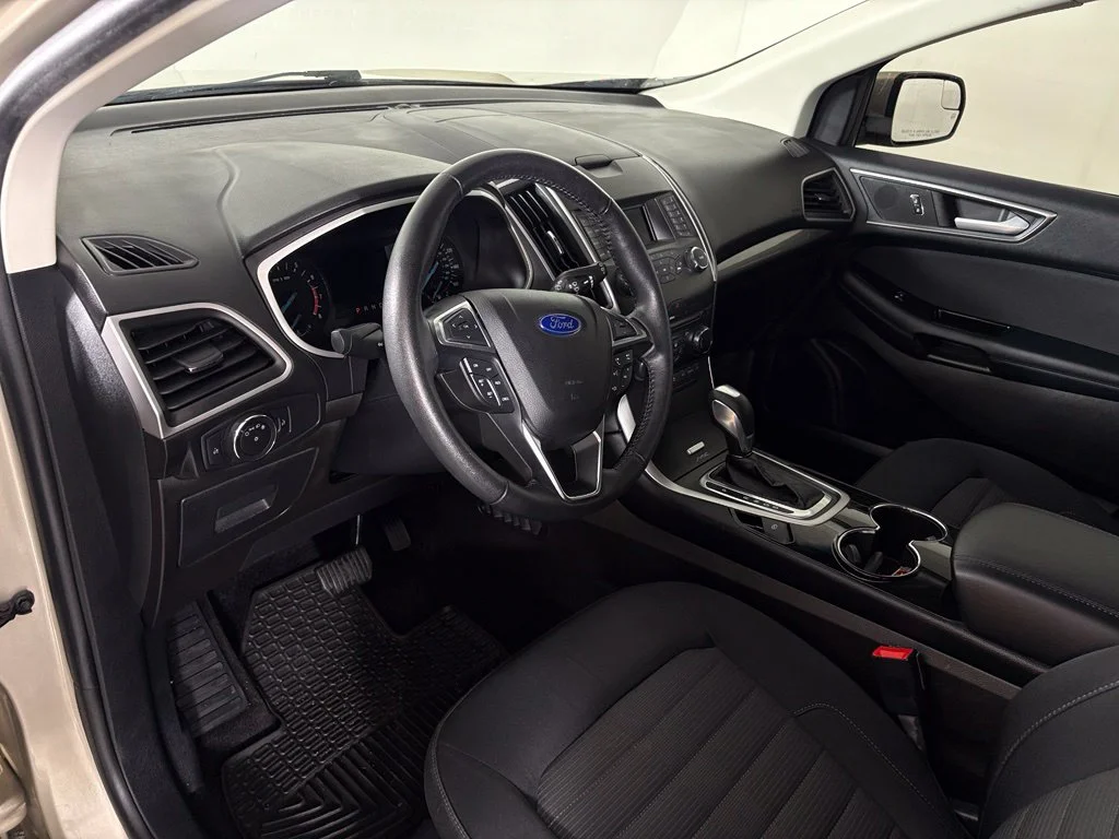 Used 2017 Gold Ford SEL image 17