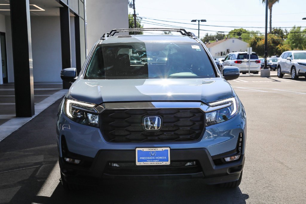Certified Used 2025 Sonic Gray Pearl Honda EX-L image 2