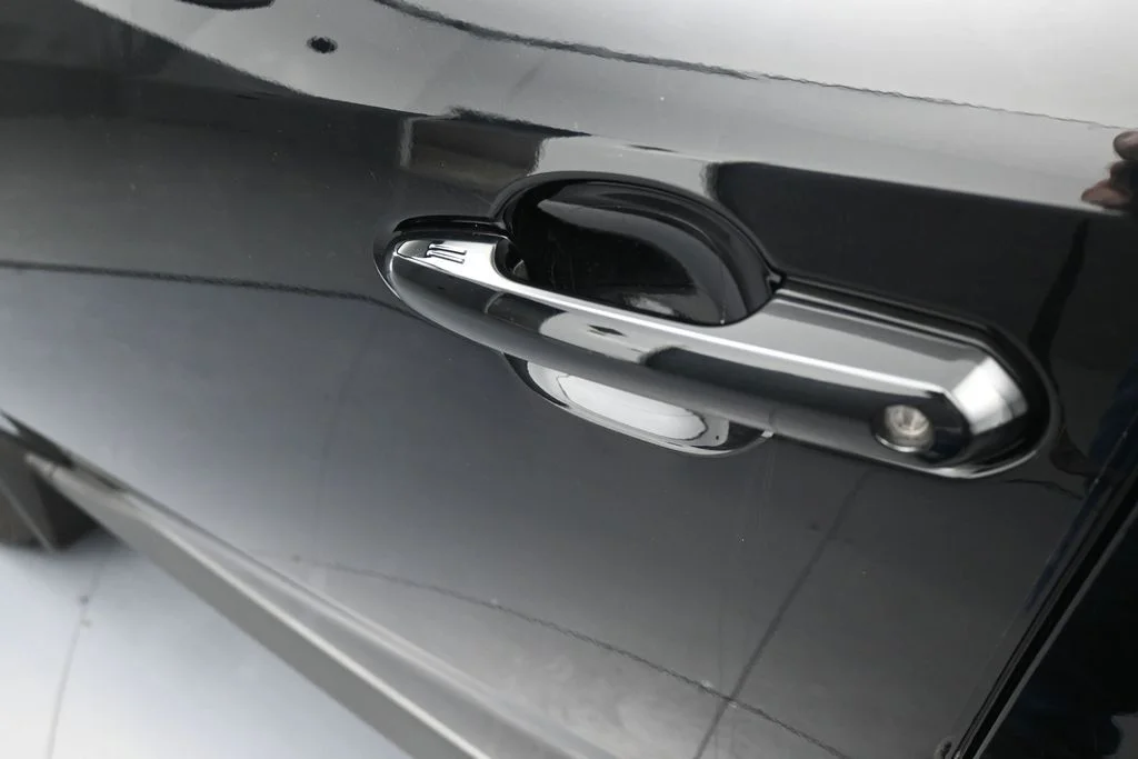 Used 2025 Midnight Black Metallic Toyota XLE Premium image 35