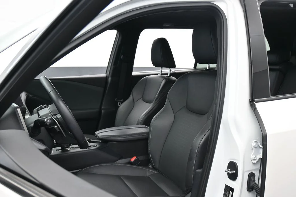 Used 2024 White Lexus 350 Premium image 10