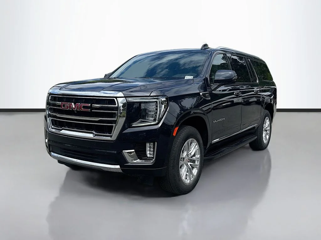 Used 2024 Silver GMC SLT image 7