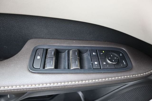 Used 2024 White Lexus 350 image 20