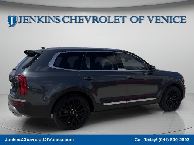 Used 2022 Gray Kia SX image 4
