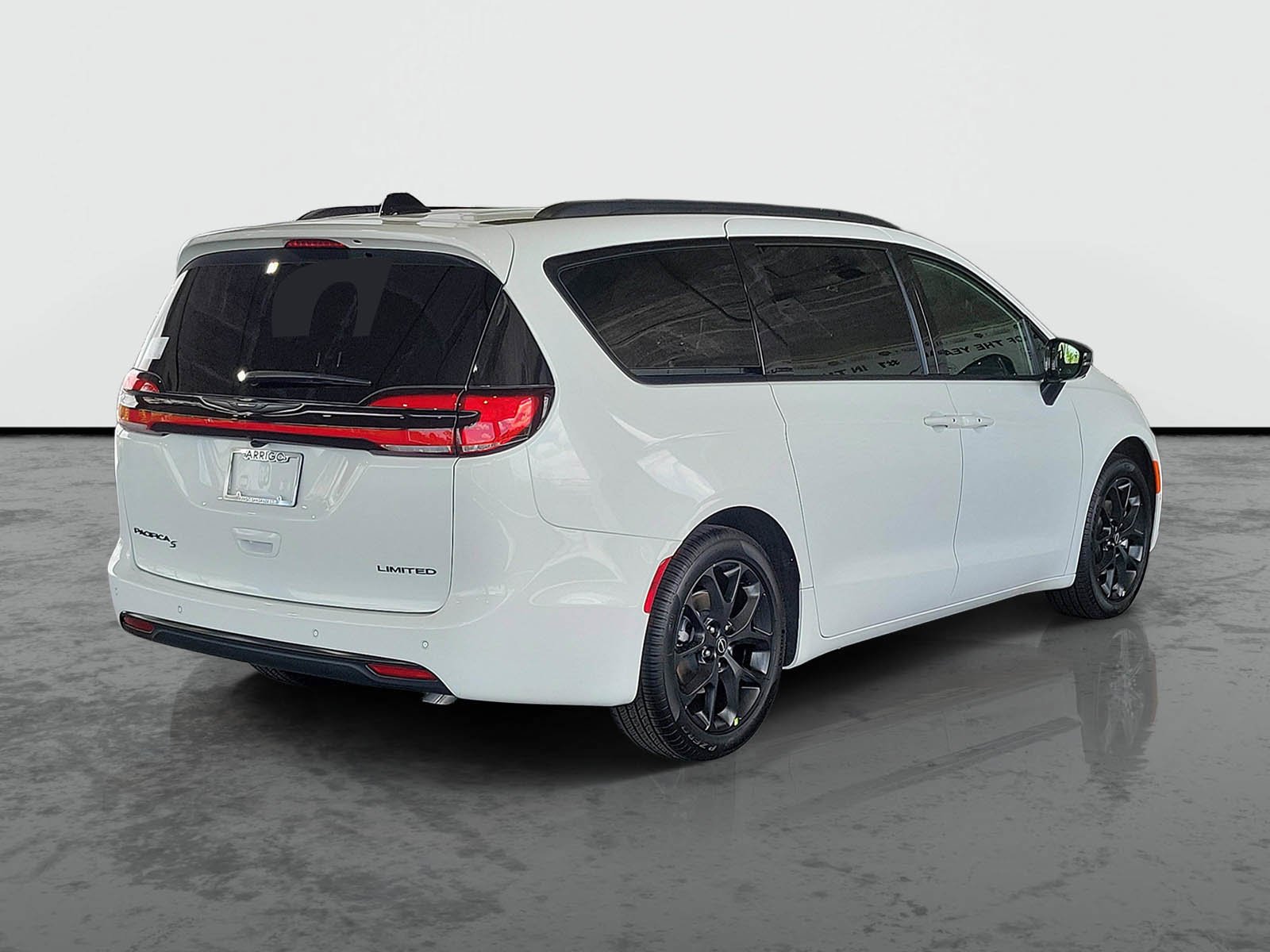 New 2026 Bright White Clear-Coat Exterior Paint Chrysler Limited image 1
