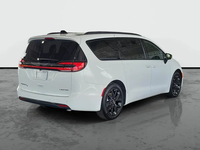 2026 Chrysler Pacifica Limited