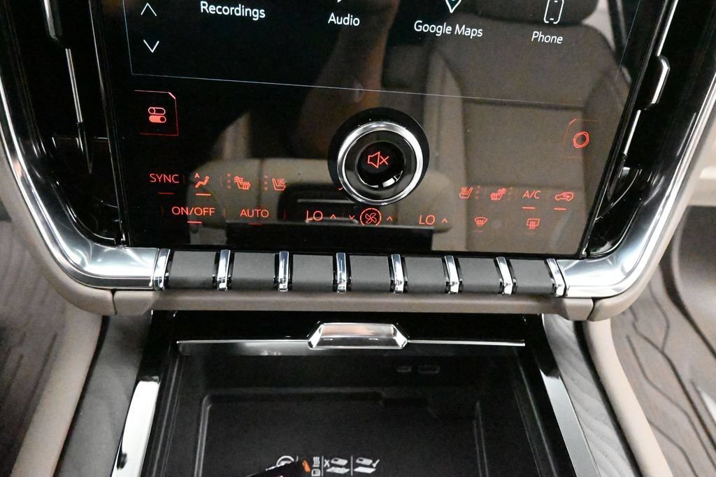 2026 GMC Yukon XL Denali - Photo 16