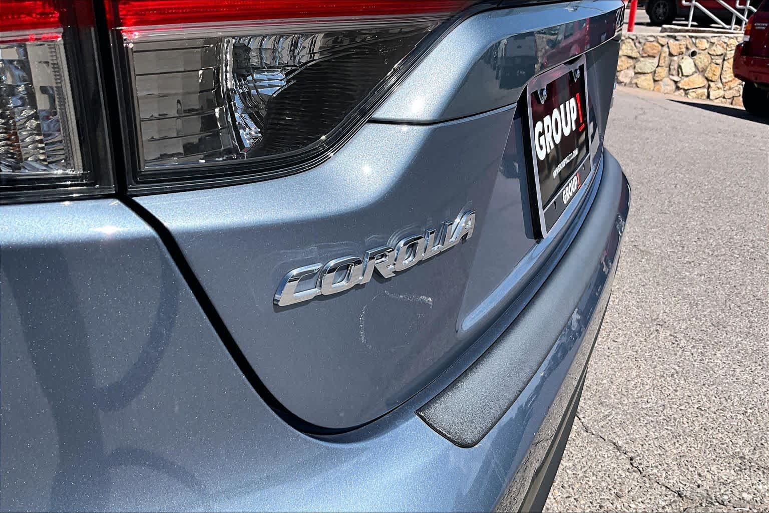 Used 2024 Celestite Toyota Hybrid XLE image 31