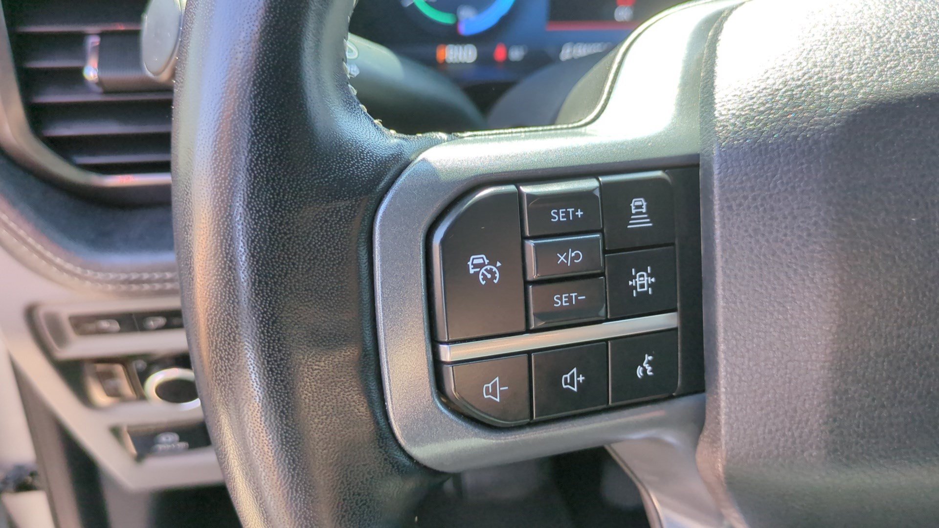 Used 2024 Silver Metallic Ford Flash image 16