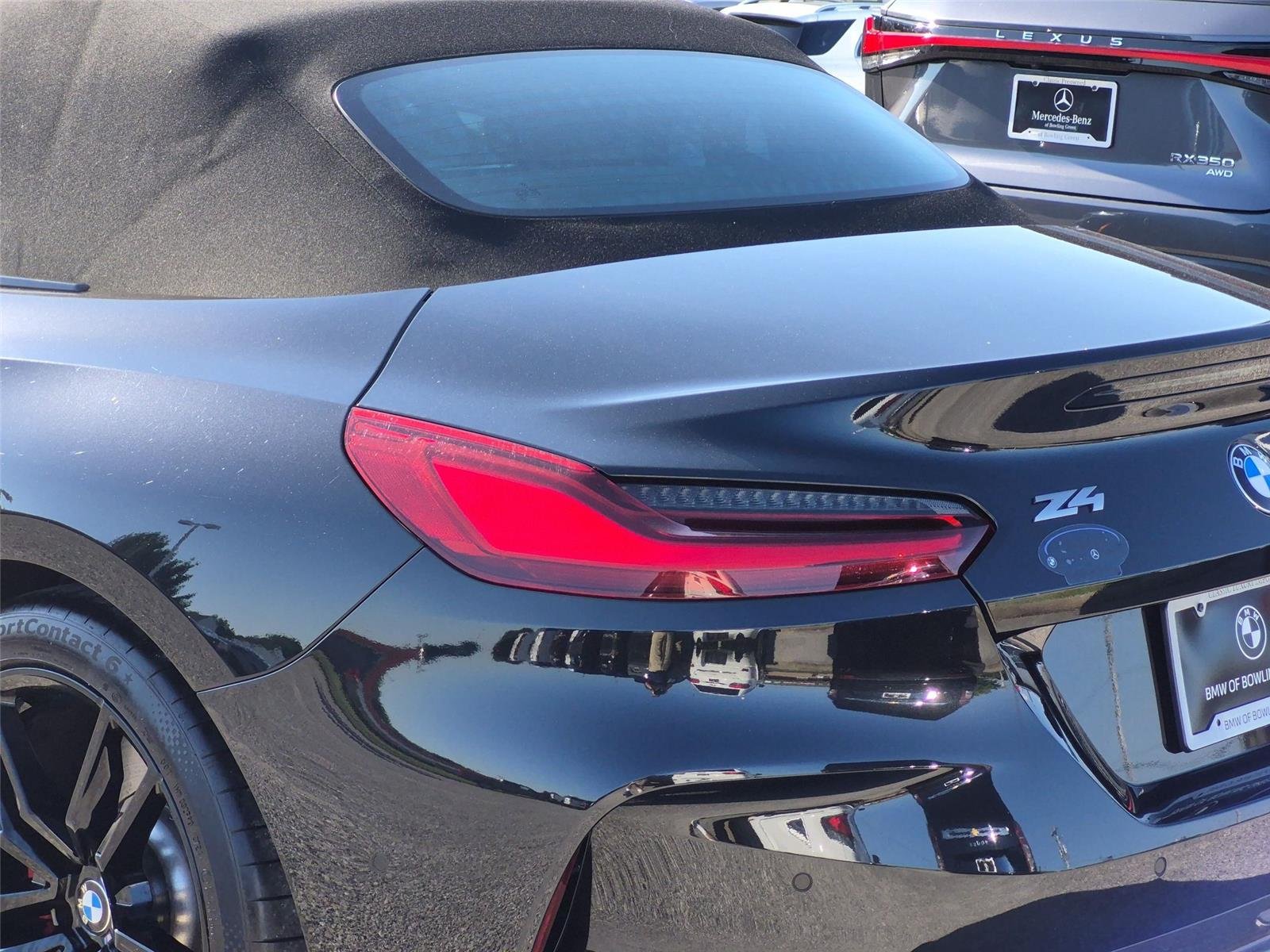 Used 2025 Black Sapphire Metallic BMW M40i image 12