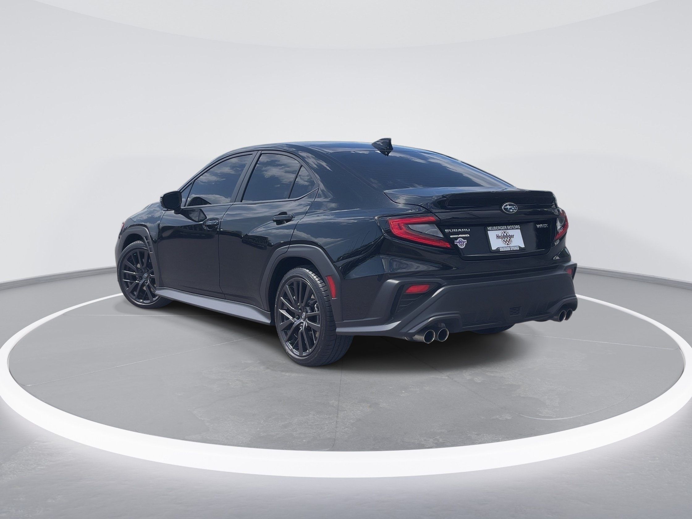 Used 2023 Crystal Black Silica Subaru Limited image 7