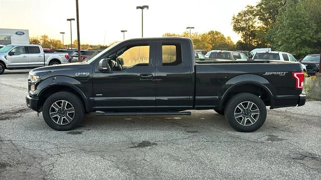 Used 2016 Black Ford XLT image 4