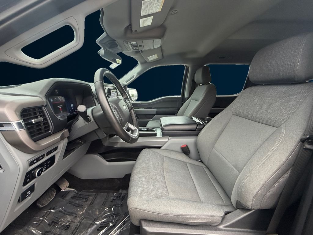 Used 2024 Black Ford XLT image 10