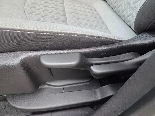 2023 Chevrolet Equinox LS - Photo 5