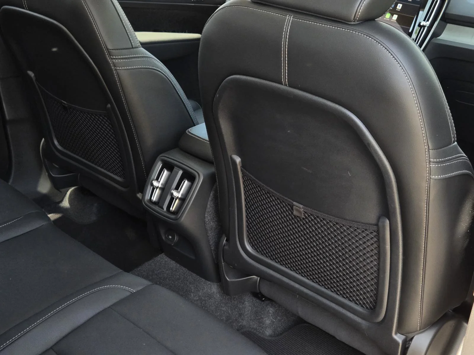Used 2025 Black Volvo Plus Dark Theme image 40