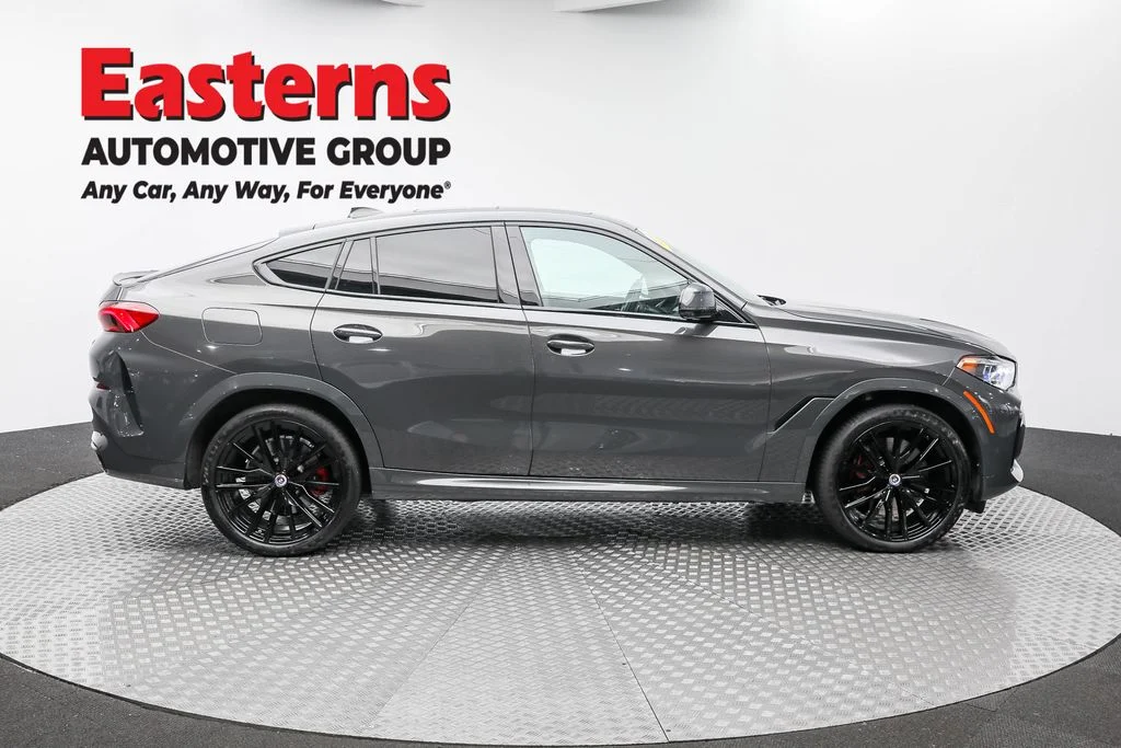 Used 2023 Gray BMW M50i image 4