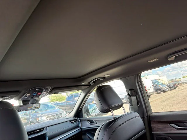 New 2027 Gray Jeep Limited image 9