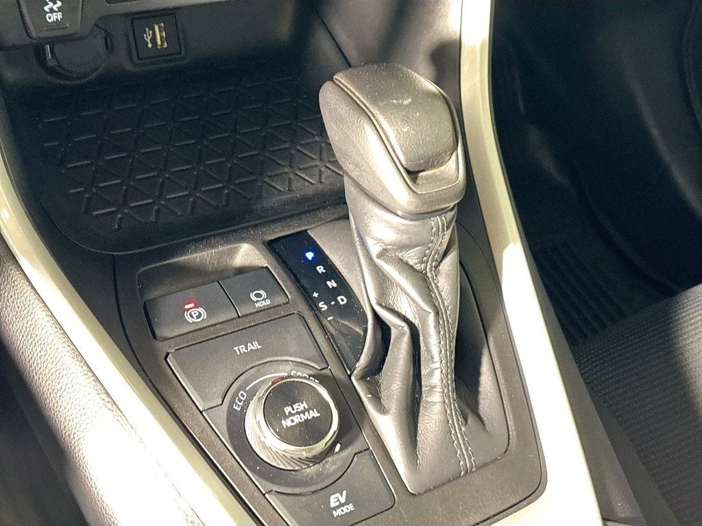 Used 2024 Magnetic Gray Metallic Toyota LE image 17