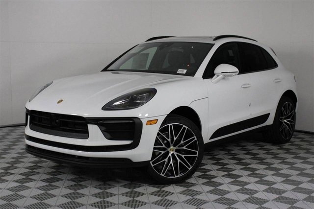 2026 Porsche Macan 