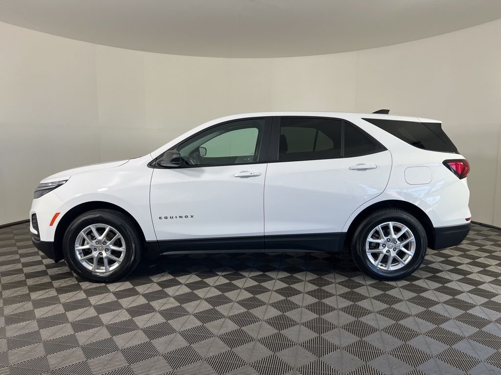 Used 2023 White Chevrolet LS image 27