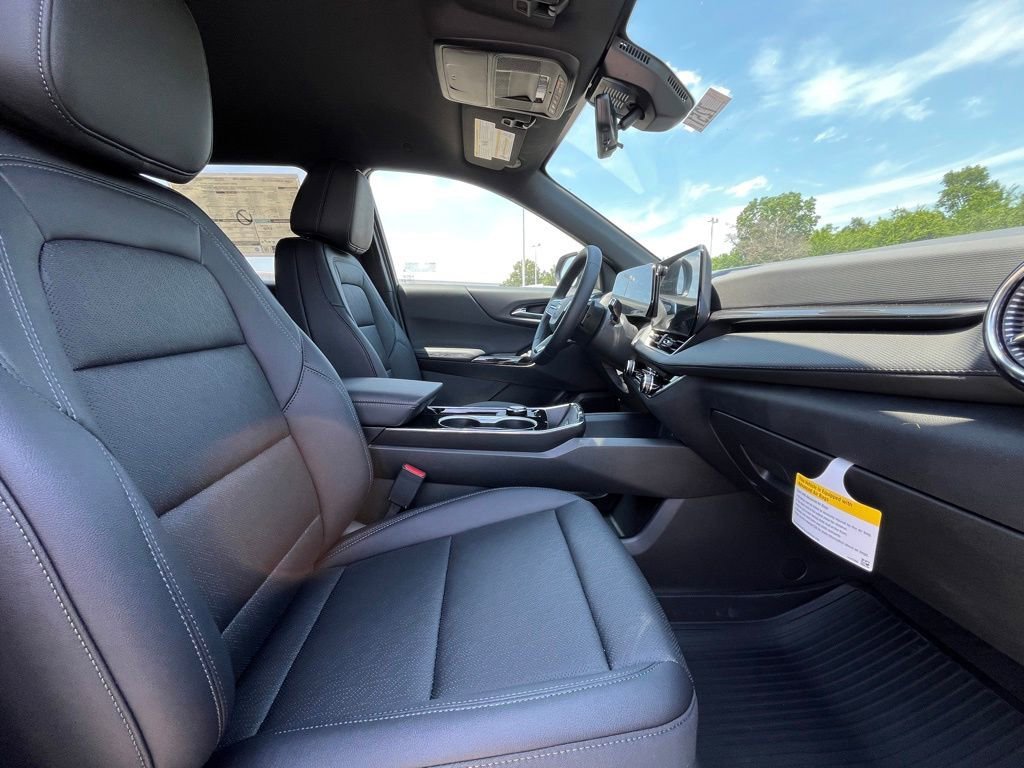 2026 Chevrolet Equinox LT - Photo 17