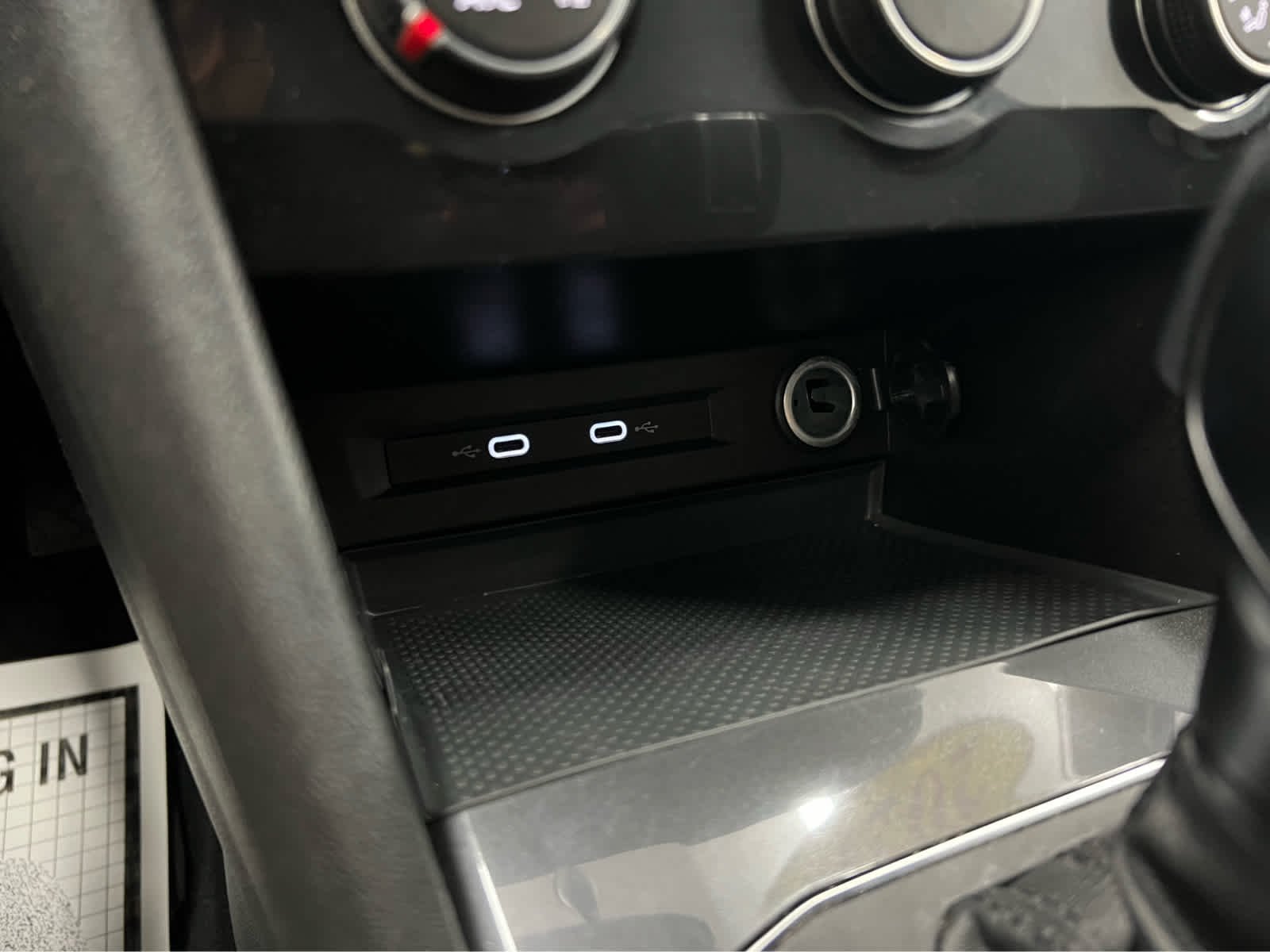 Used 2020 Deep Black Pearl Volkswagen S image 22