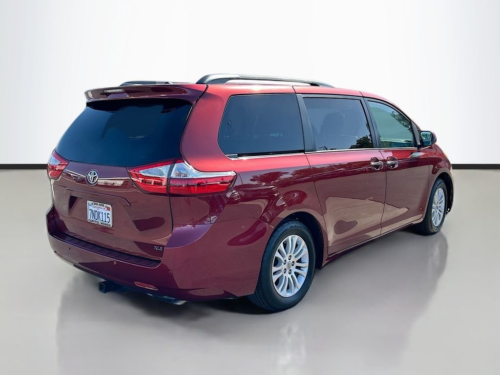 Used 2015 Salsa Red Pearl Toyota XLE image 5