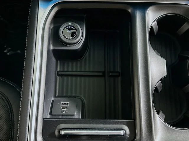 New 2026 Ford Expedition Platinum