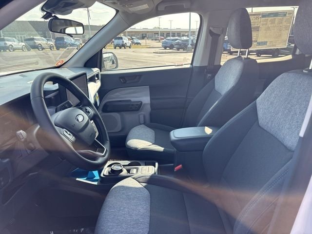 New 2025 Oxford White Ford XLT image 12