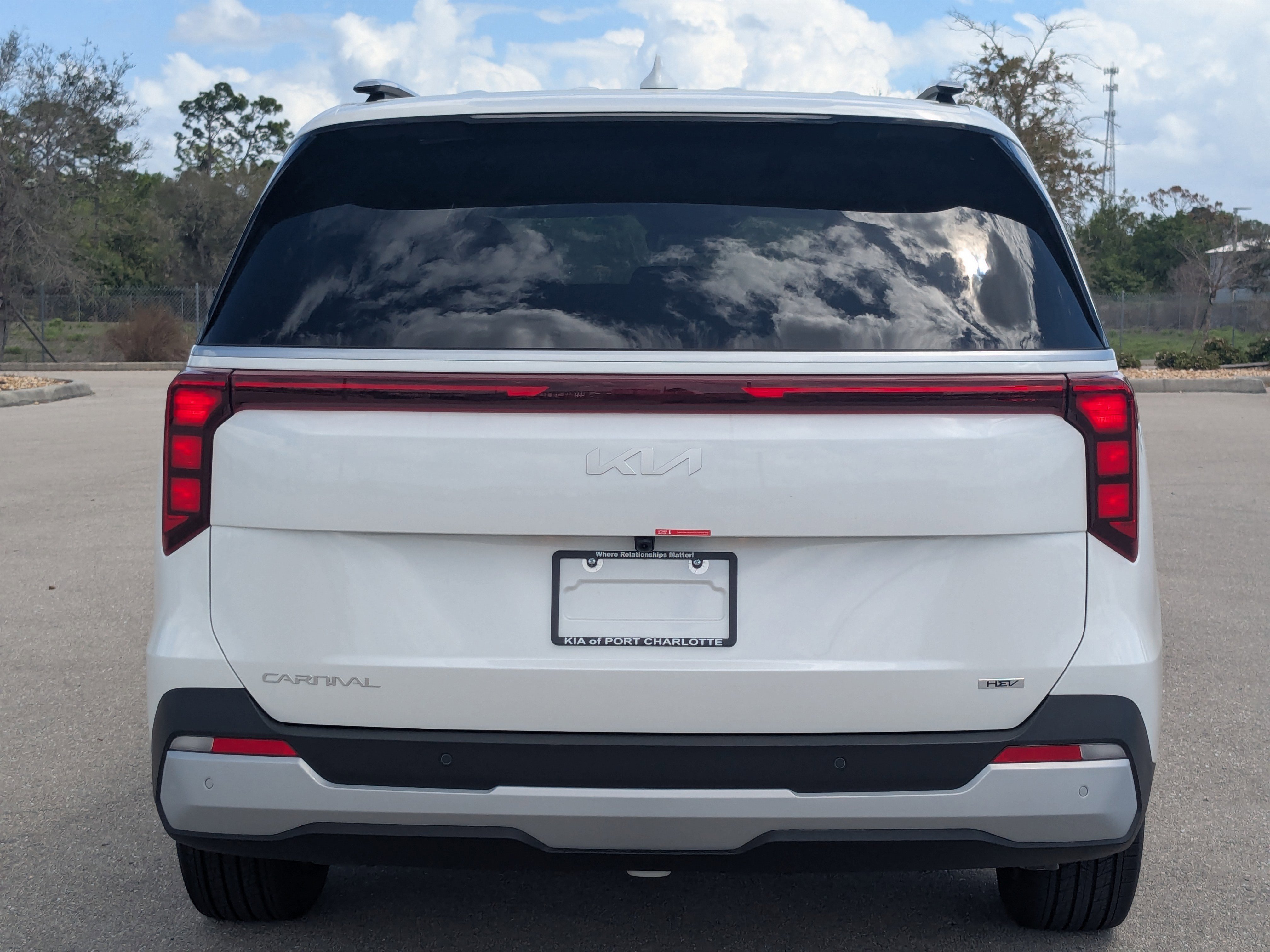 New 2026 Snow White Pearl Kia EX image 6