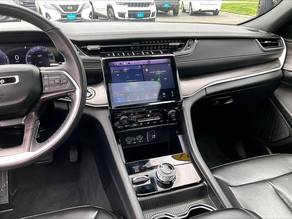 Used 2024 Gray Jeep Limited image 17