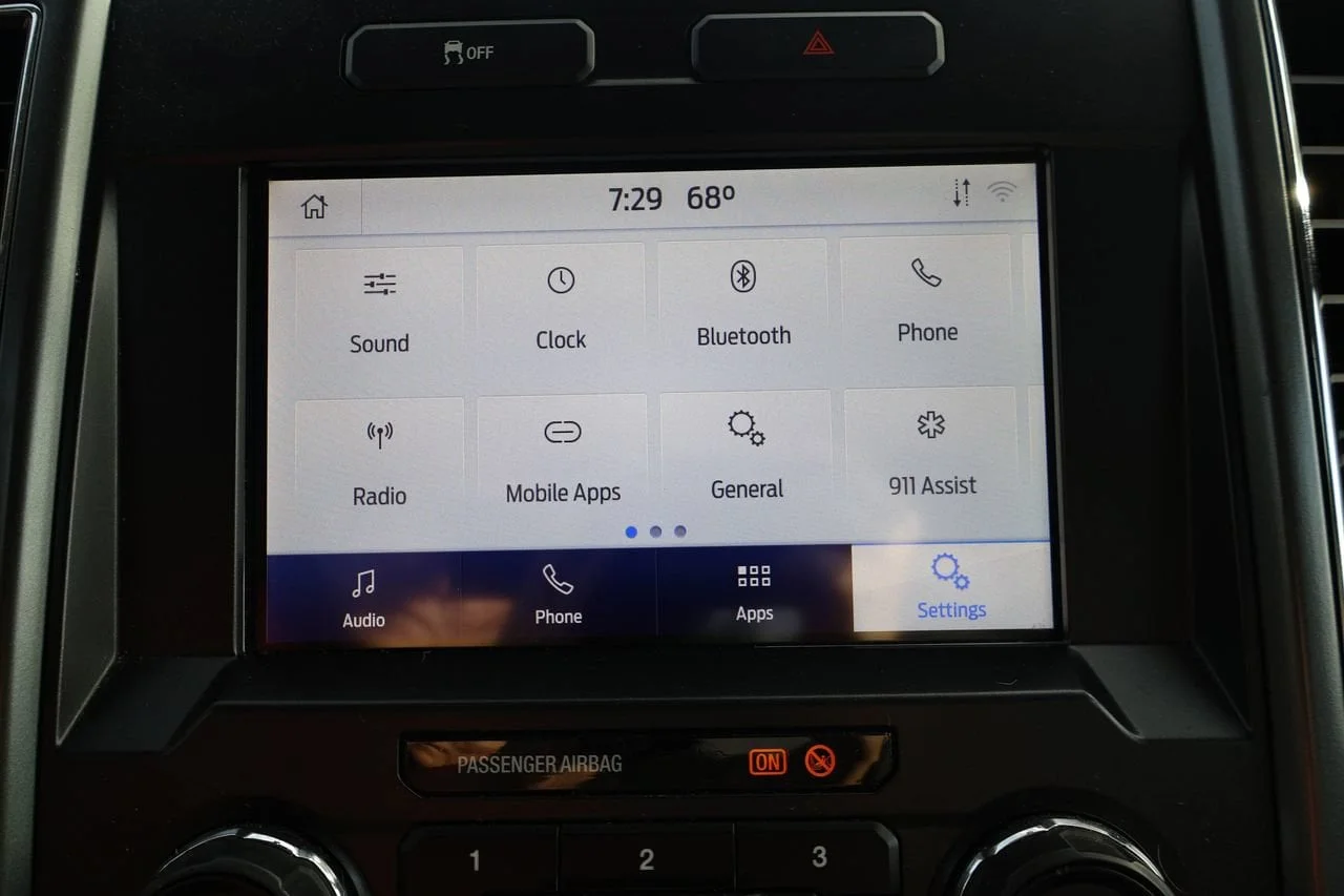 Used 2022 White Ford XLT image 15