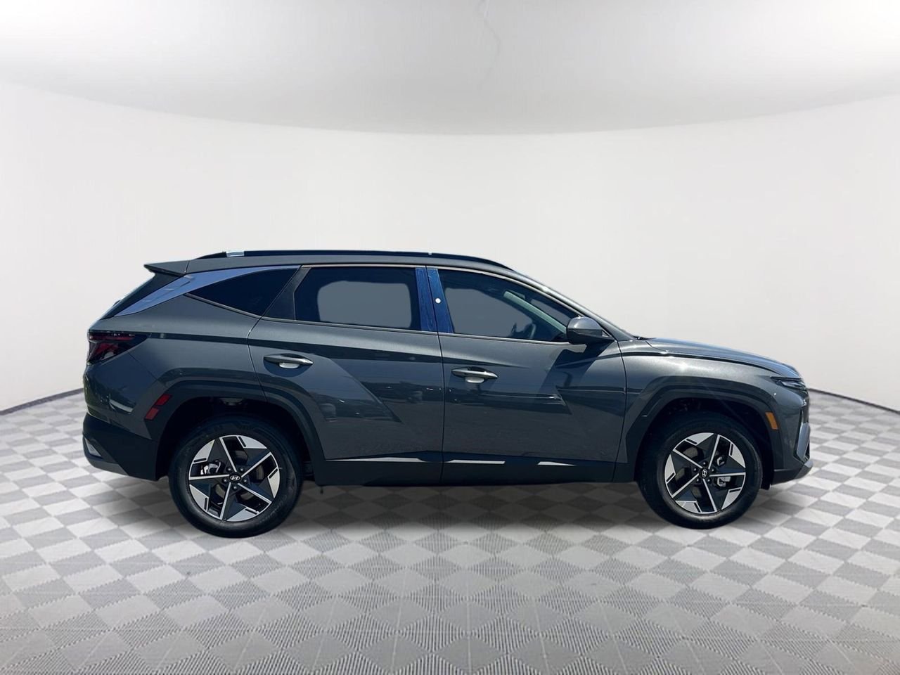 New 2026 Ecotronic Gray Hyundai SEL image 4