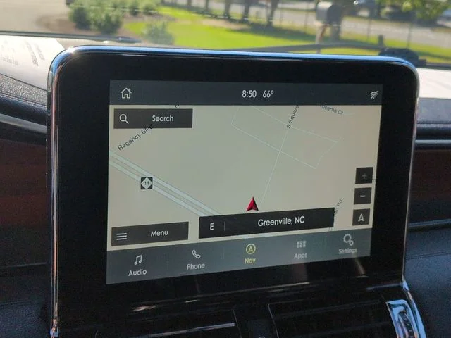 Used 2021 Black Lincoln Reserve image 23