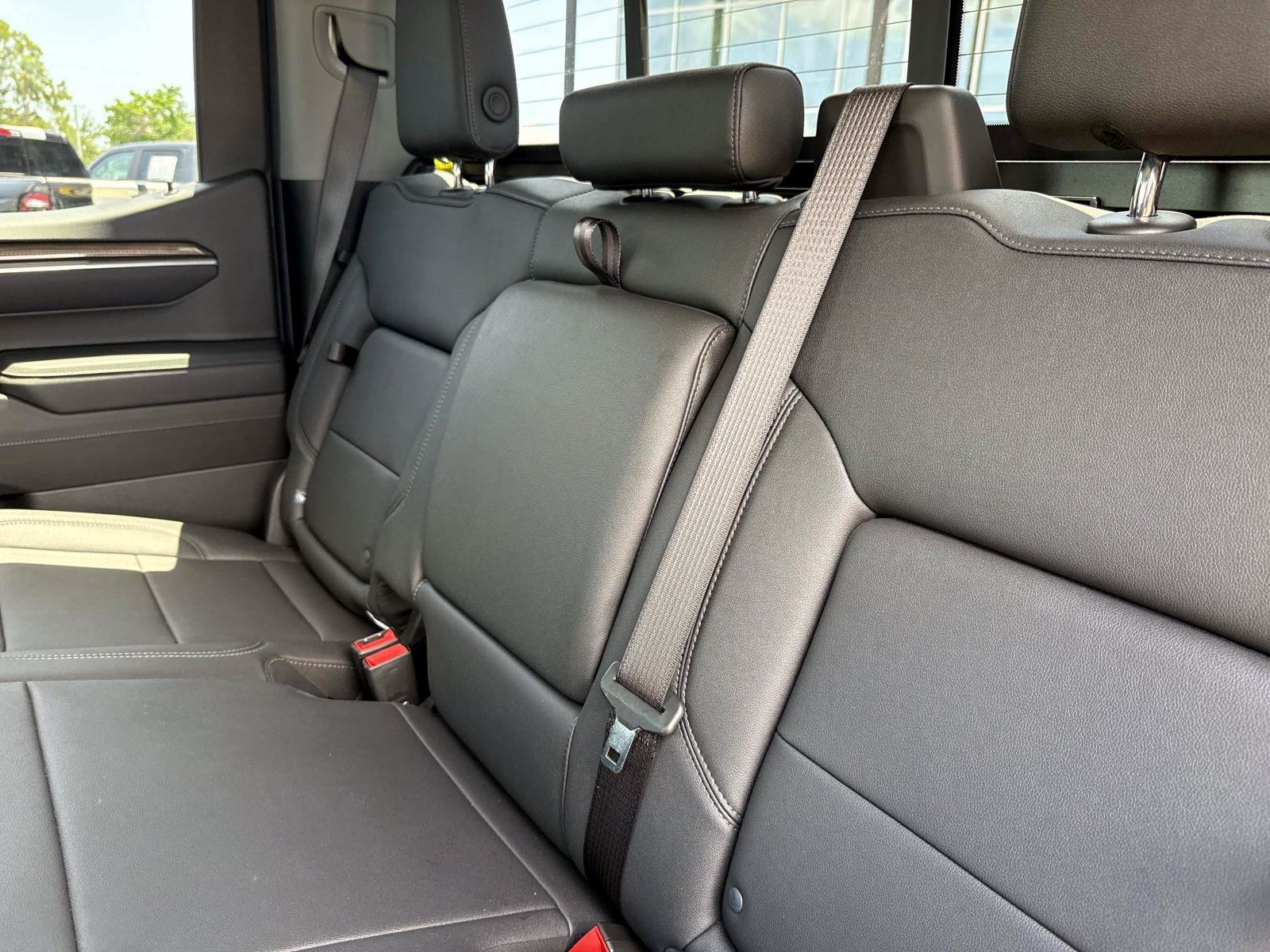 Used 2026 Summit White Chevrolet LT Trail Boss image 13
