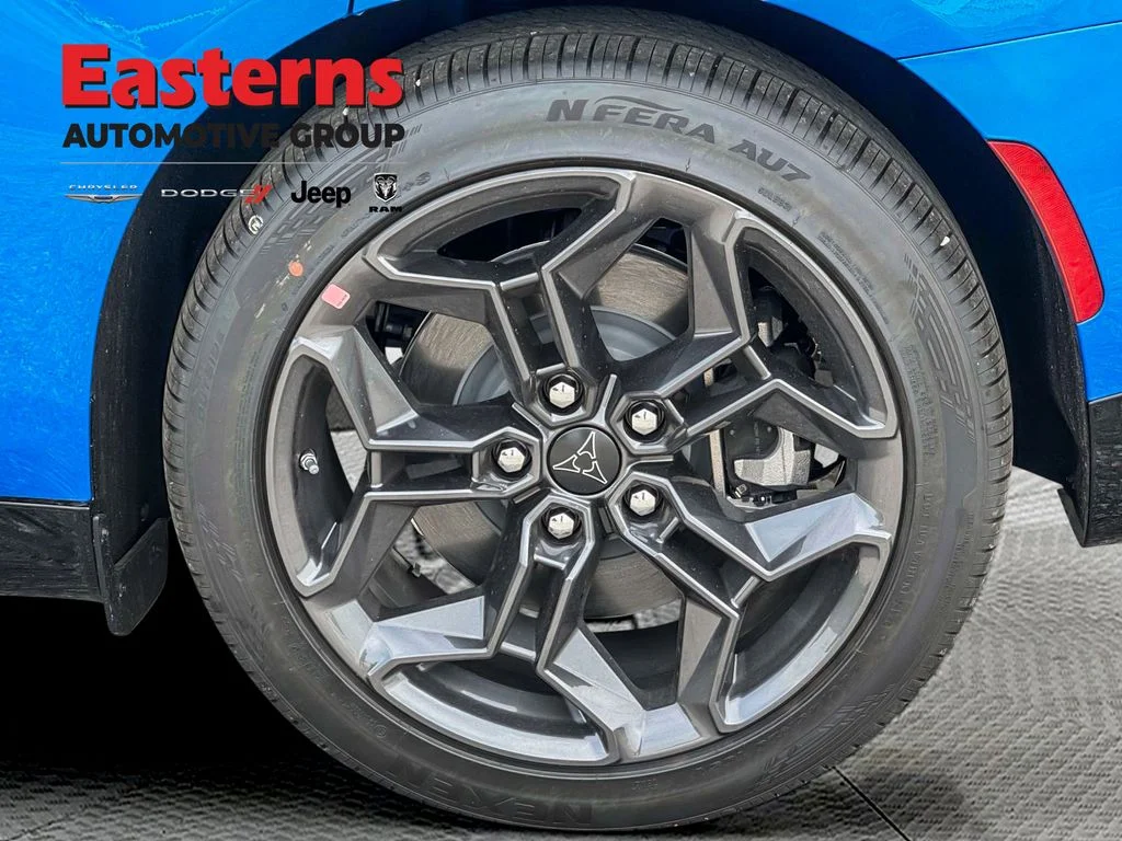 New 2026 Bludicrous Exterior Paint Dodge R/T Plus image 25