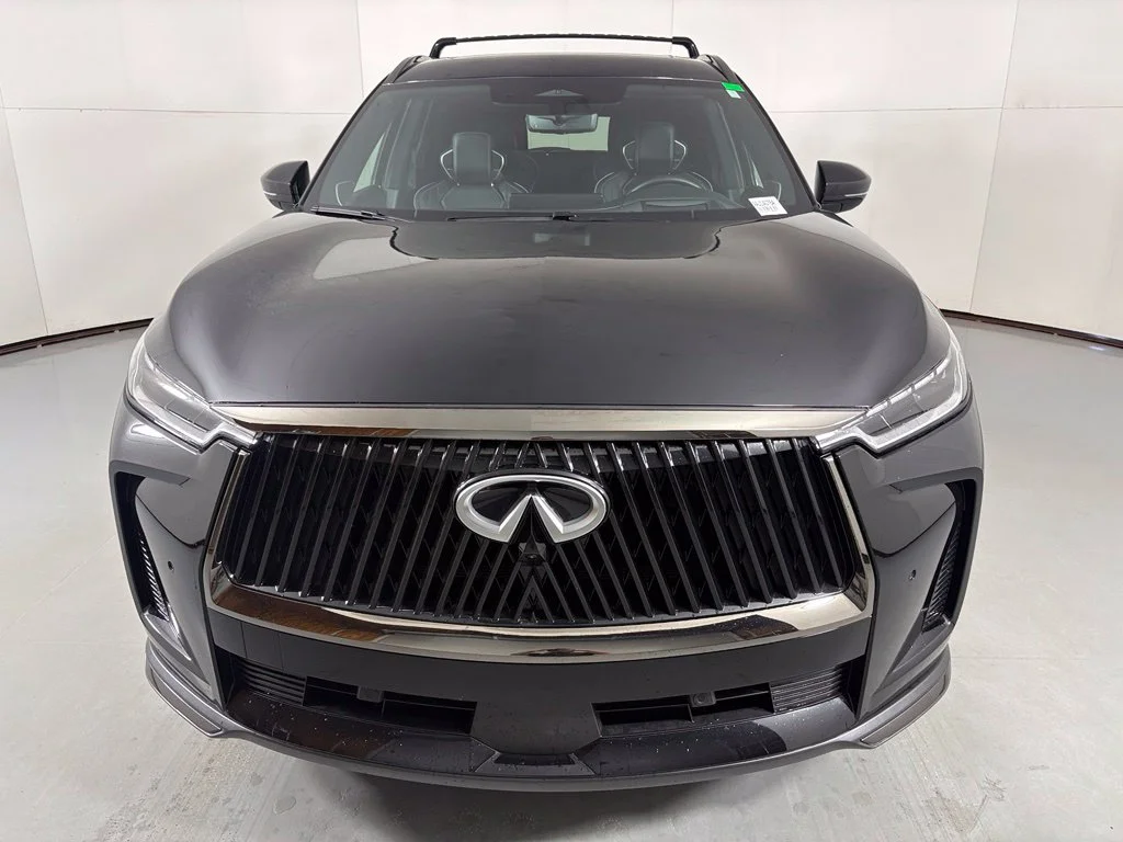 Used 2026 Black INFINITI Autograph image 3
