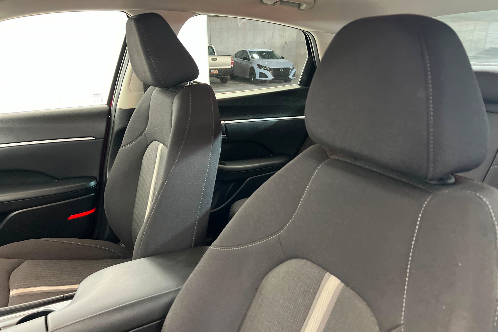 Used 2024 Ultimate red Hyundai SEL image 17
