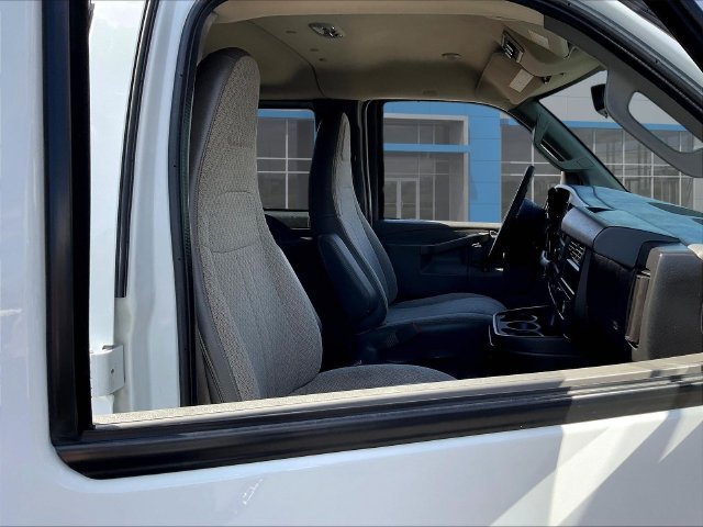 Certified Used 2020 SUMMIT WHITE Chevrolet LT image 31