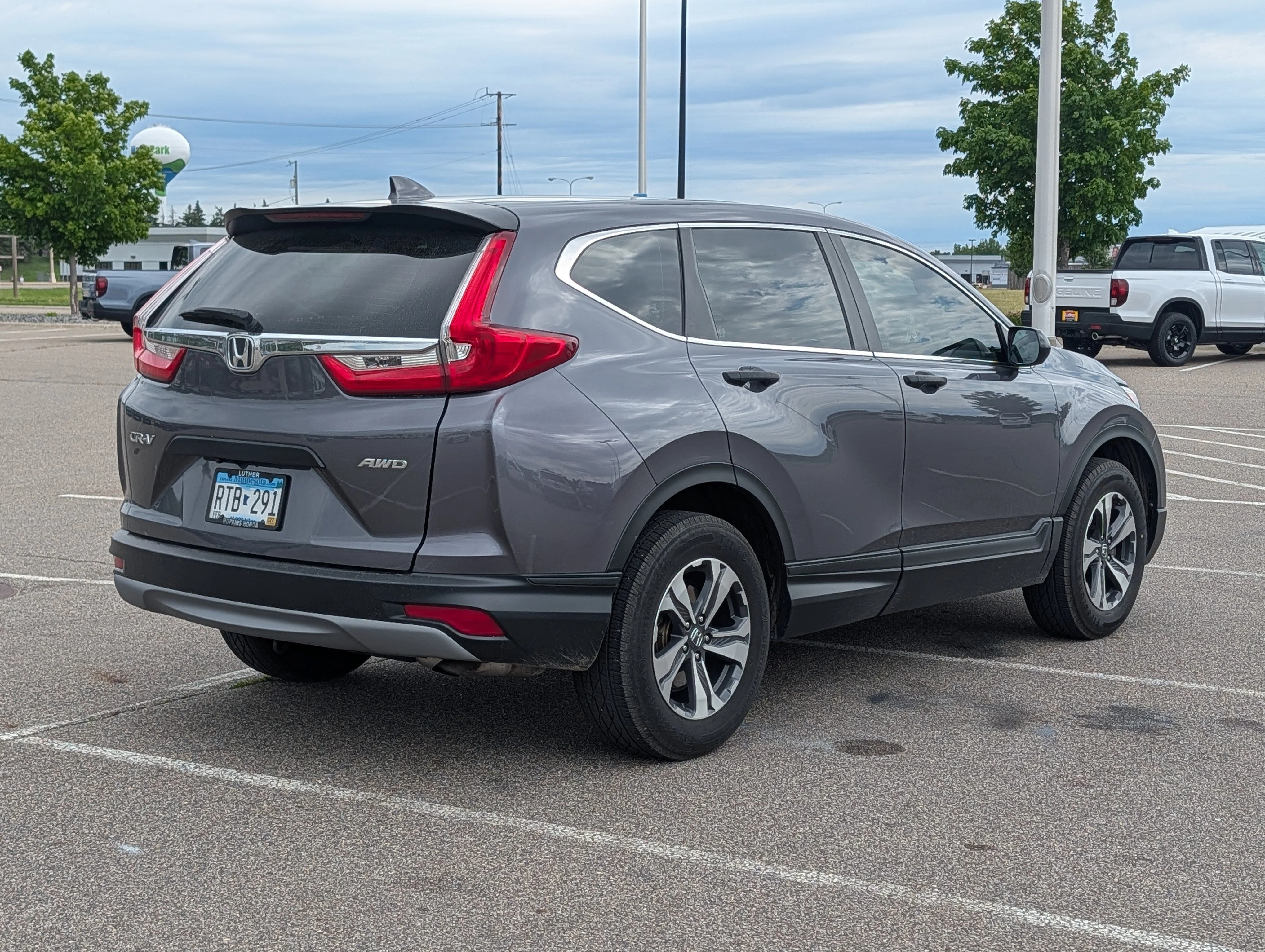 Used 2019 Modern Steel Metallic Honda LX image 4