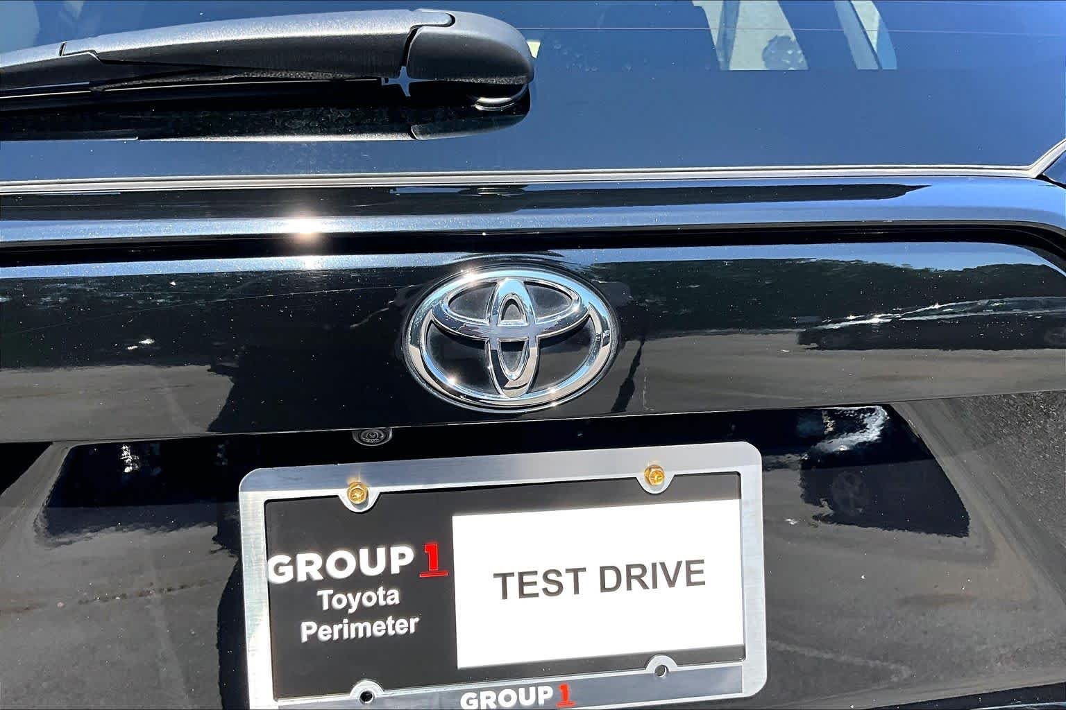 Used 2025 Midnight Black Metallic Toyota XLE image 31